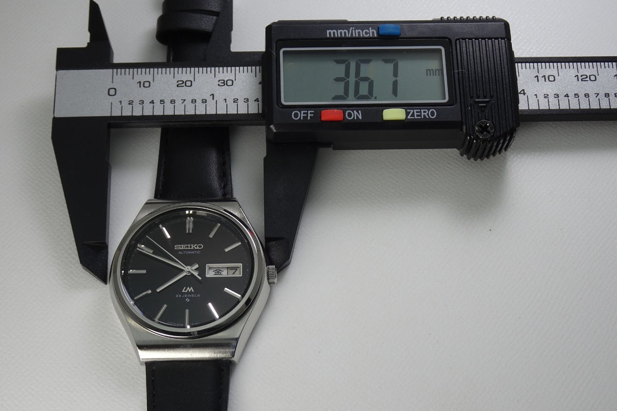 Vintage 1975 JAPAN SEIKO LORD MATIC WEEKDATER 5606-8090 23Jewels Automatic.
