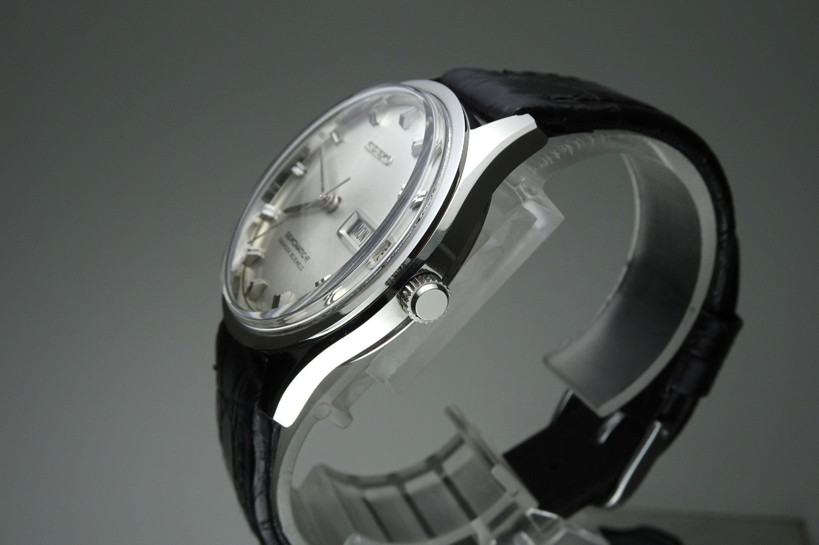 Vintage 1966 JAPAN SEIKO SEIKOMATIC-R WEEKDATER 8306-8001 30Jewels Automatic.