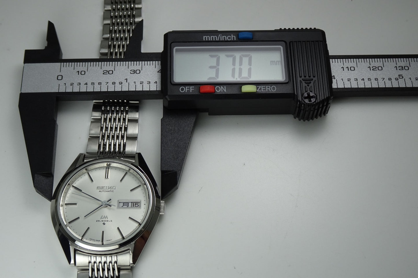 Vintage 1974 JAPAN SEIKO LORD MATIC WEEKDATER 5606-8031 25Jewels Automatic.