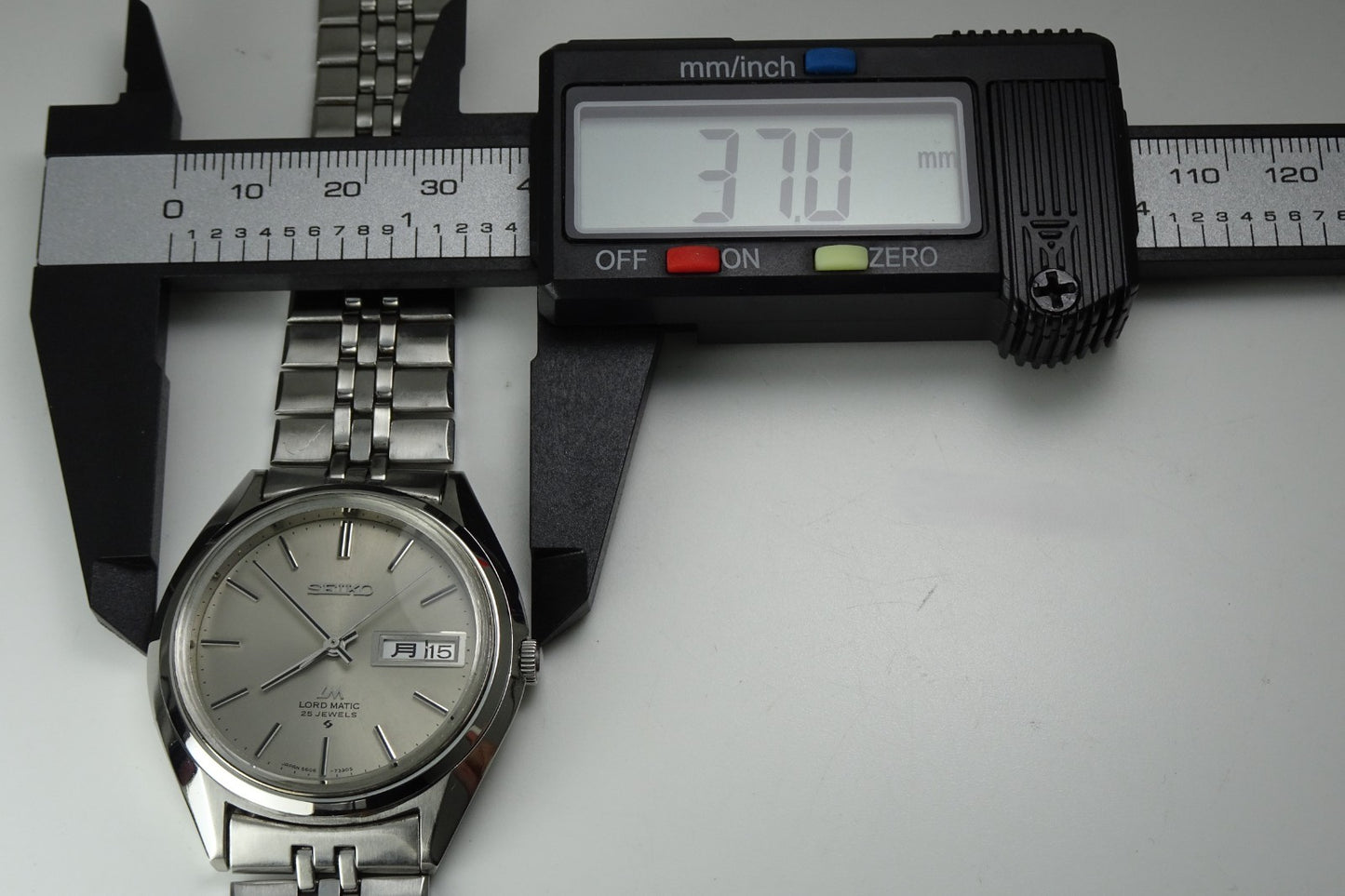 Vintage 1971 JAPAN SEIKO LORD MATIC WEEKDATER 5606-7190 25Jewels Automatic.