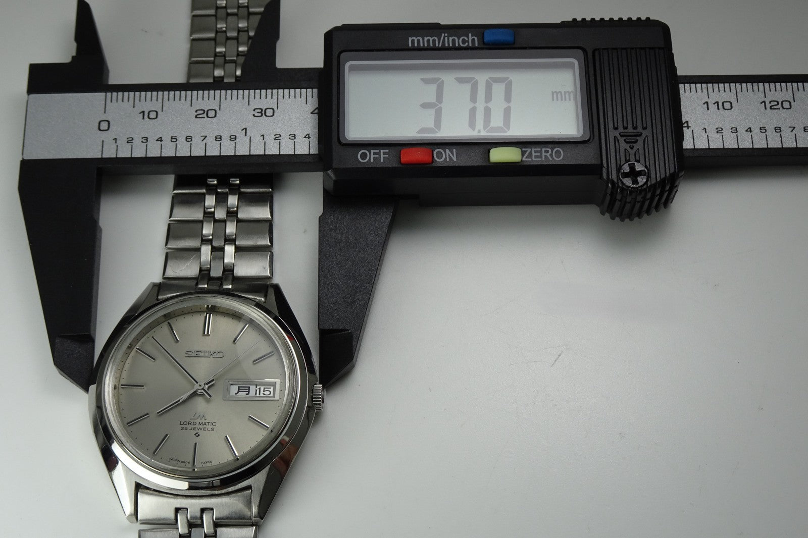 Vintage 1971 JAPAN SEIKO LORD MATIC WEEKDATER 5606-7190 25Jewels Automatic.