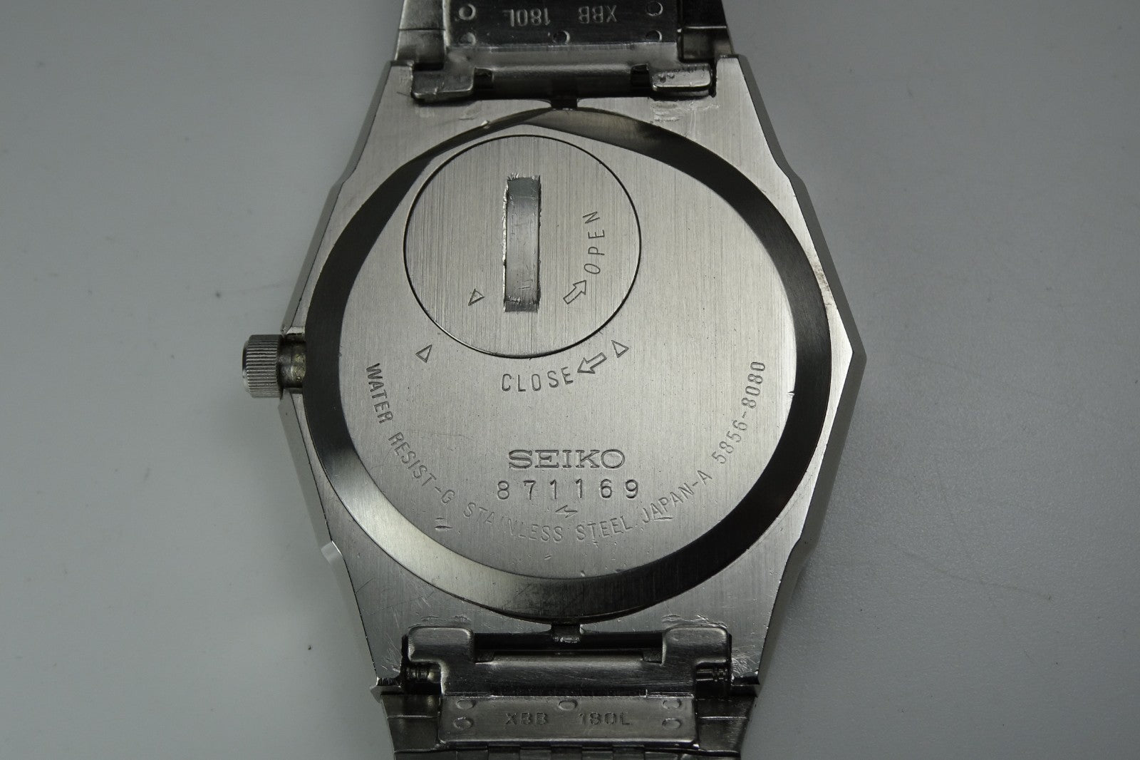 Vintage 1978 JAPAN SEIKO KING QUARTZ 5856-8080 8Jewels Quartz.