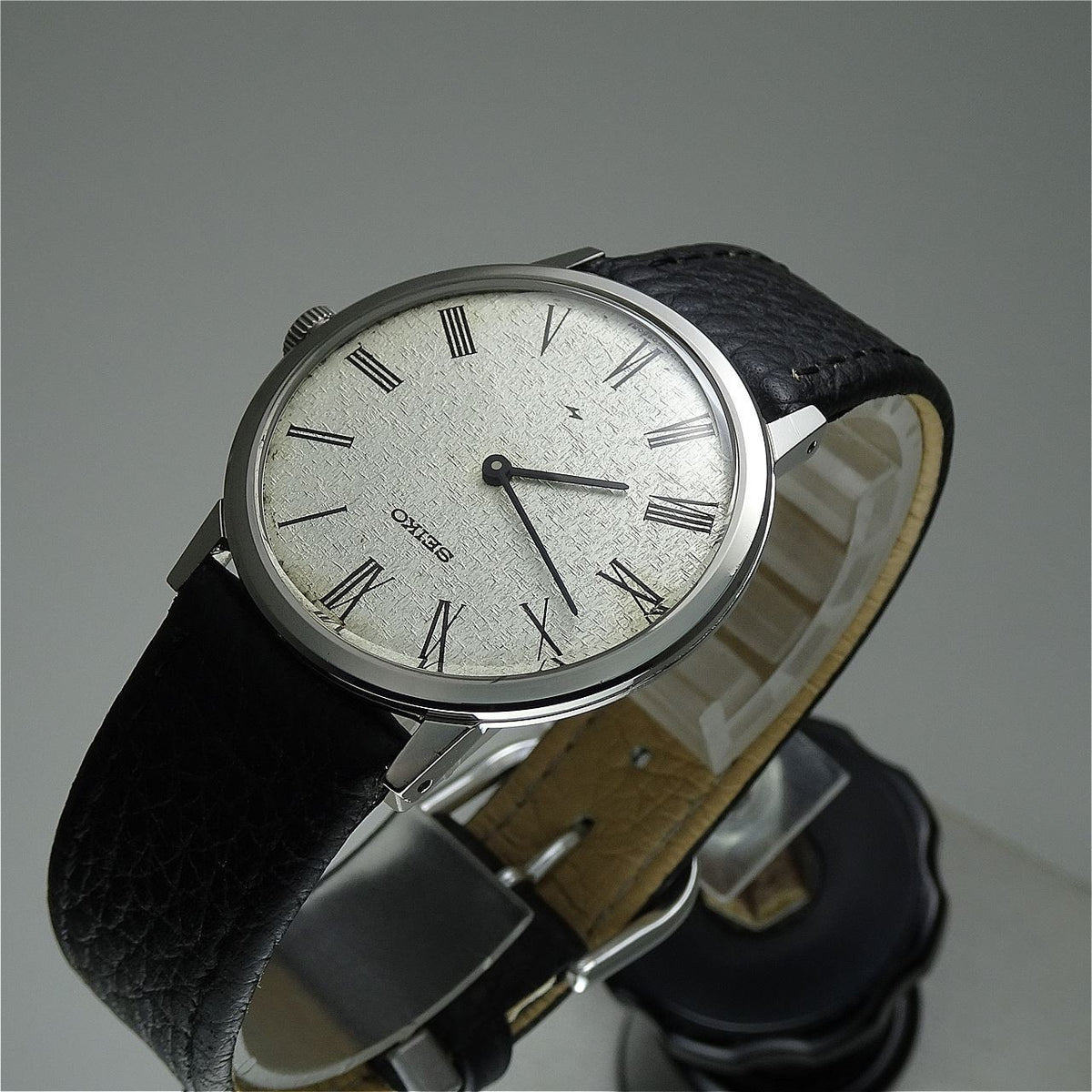 Vintage 1976 JAPAN SEIKO CHARIOT HI-BEAT 2220-0180 24Jewels Hand-winding.