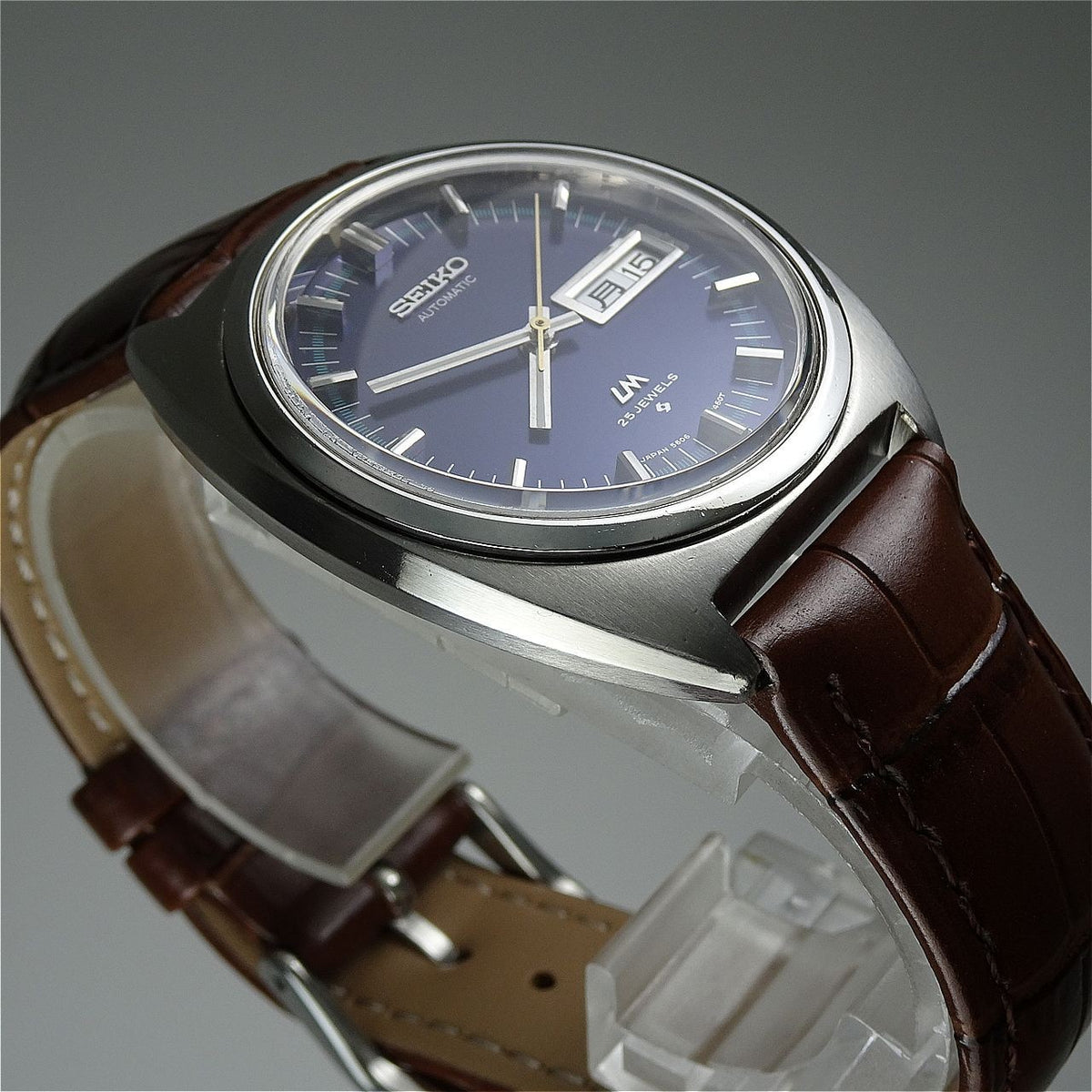 Serviced  Vintage 1971 JAPAN SEIKO LORD MATIC WEEKDATER 5606-7140 25J Automatic.
