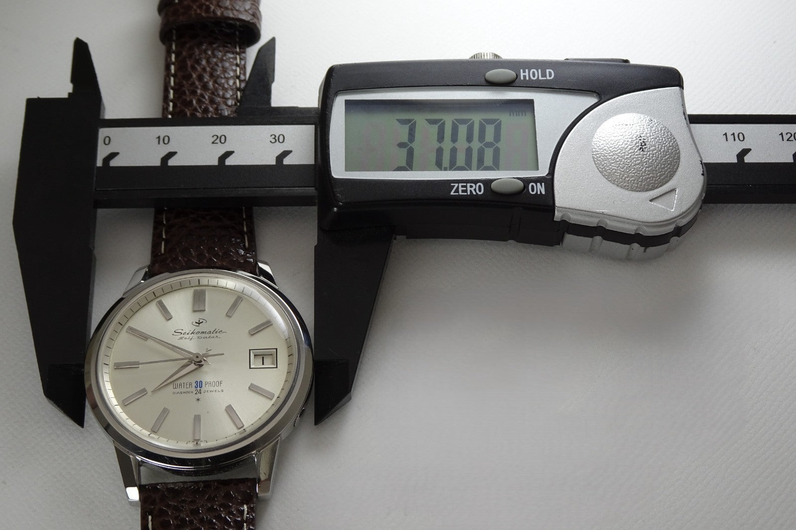 Vintage 1963 JAPAN SEIKO SEIKOMATIC SELF-DATA J13059 24Jewels Automatic.