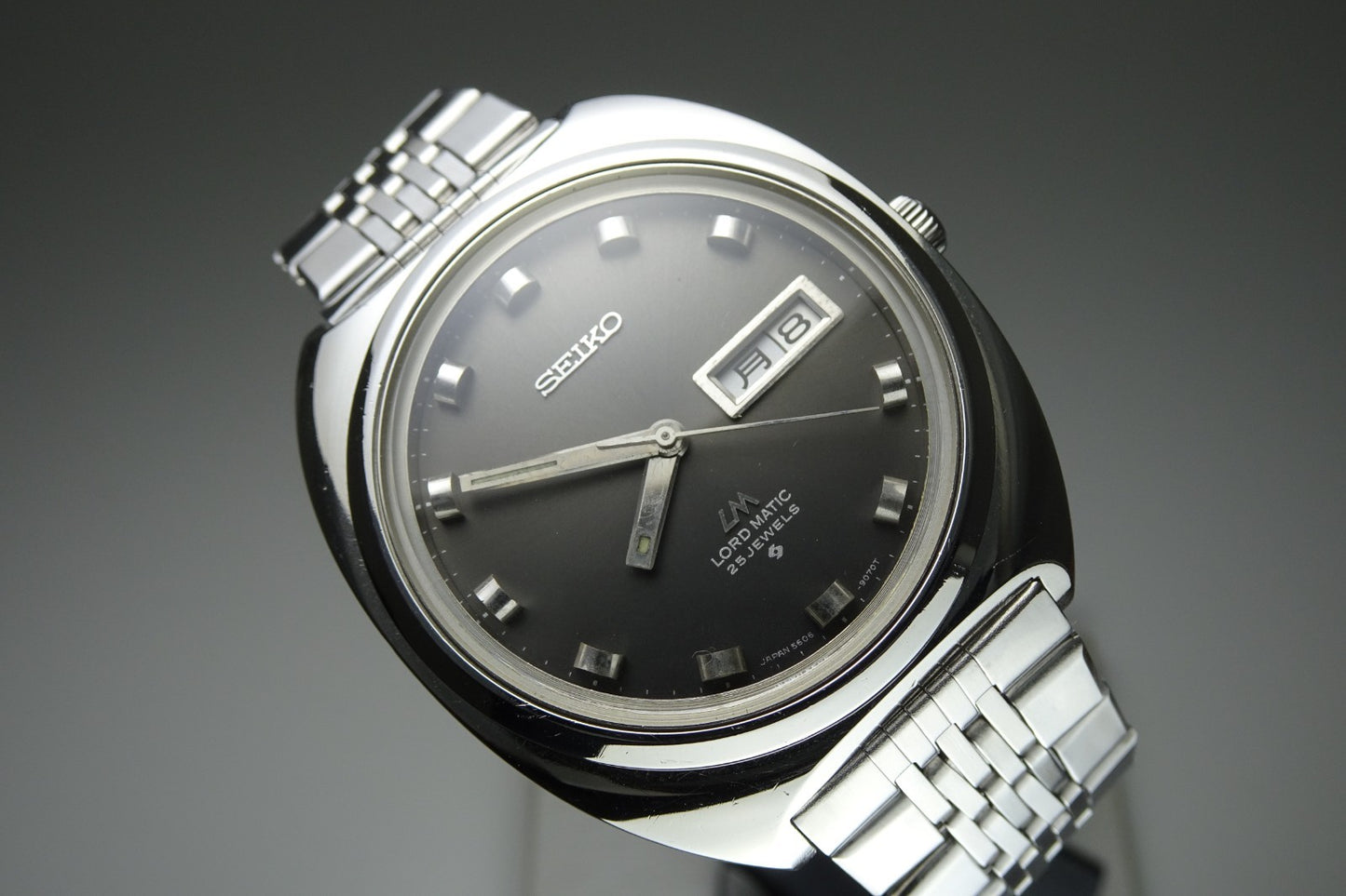 Vintage 1969 JAPAN SEIKO LORD MATIC WEEKDATER 5606-9040 25Jewels Automatic.