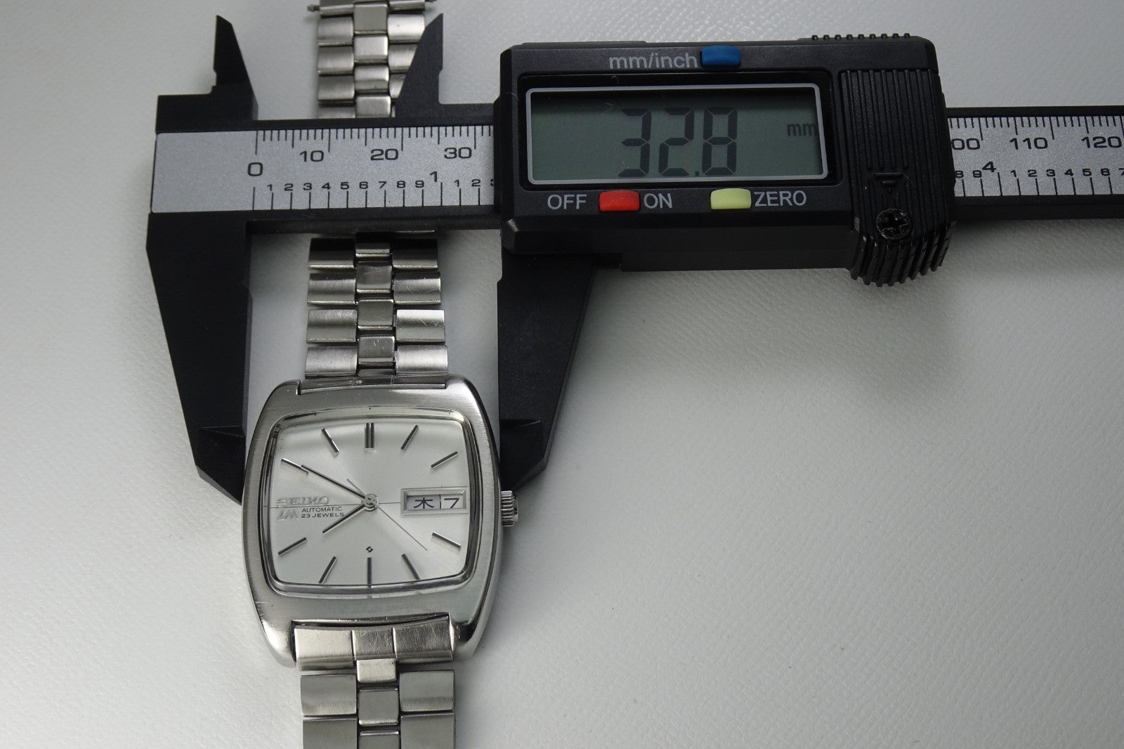 Vintage 1971 JAPAN SEIKO LORD MATIC WEEKDATER 5606-5040 23Jewels Automatic.