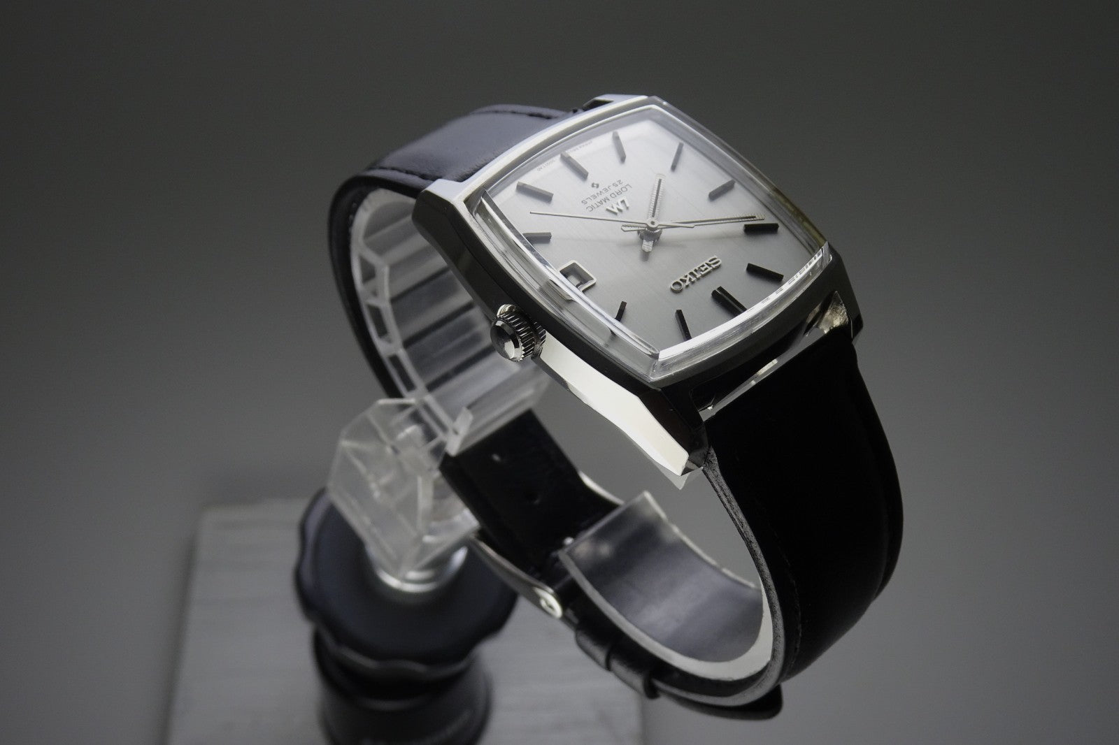Vintage 1969 JAPAN SEIKO LORD MATIC CALENDAR 5605-5000 25Jewels Automatic.