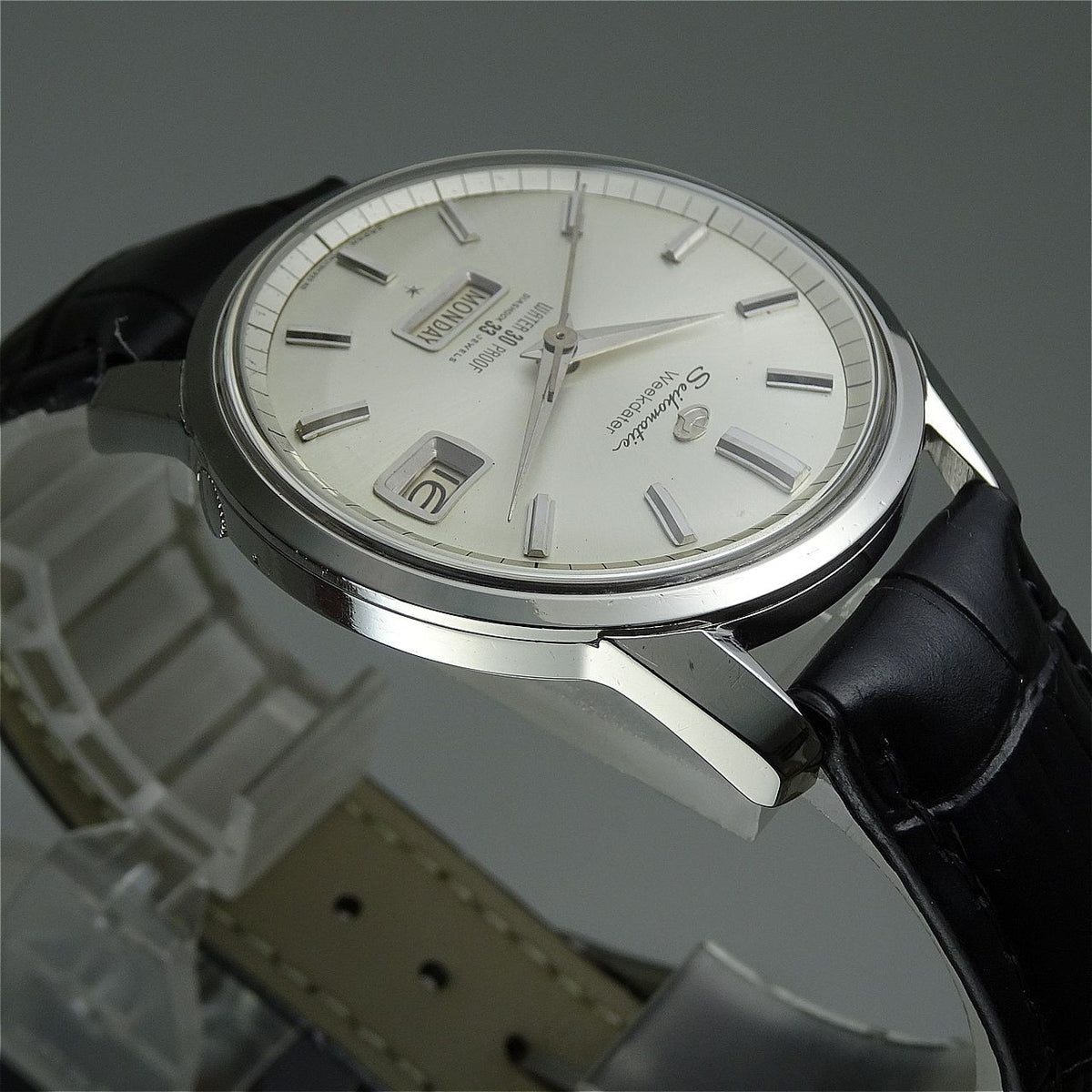 Serviced  Vintage 1963 JAPAN SEIKO MATIC WEEKDATER J13080 33Jewels Automatic.
