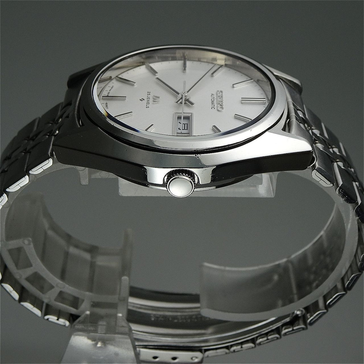 Serviced Vintage 1974 JAPAN SEIKO LORD MATIC WEEKDATER 5606-8030 25J Automatic.
