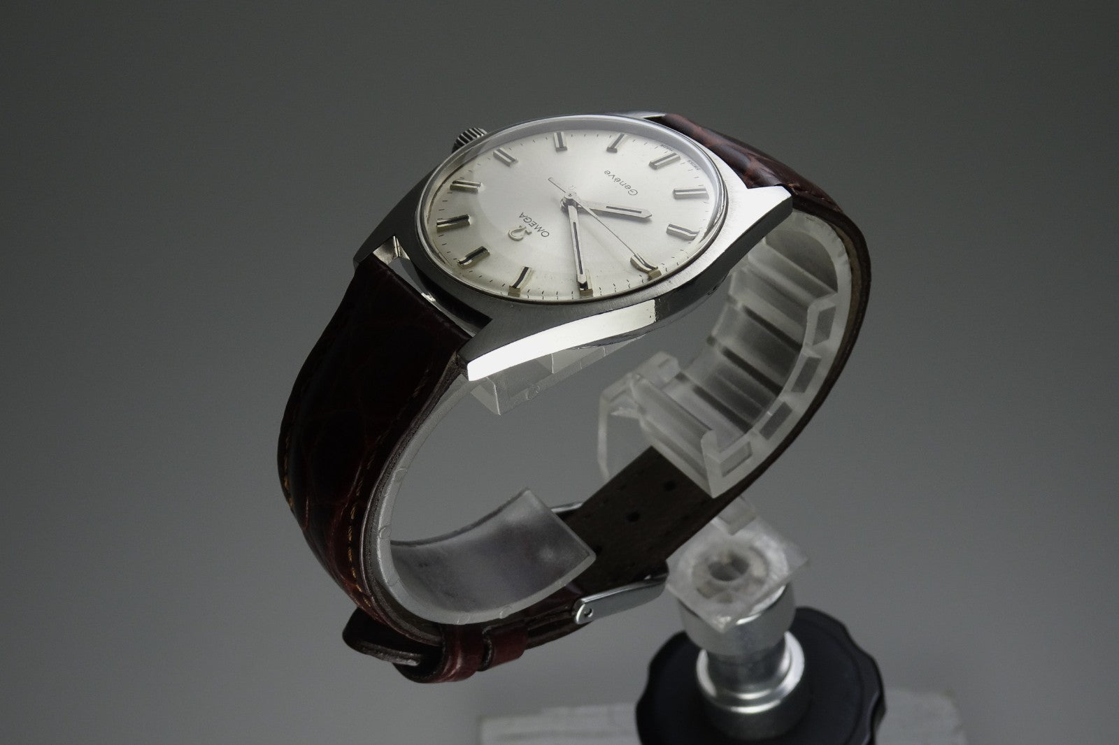 OMEGA Geneve Cal.601 17Jewels Hand-winding.