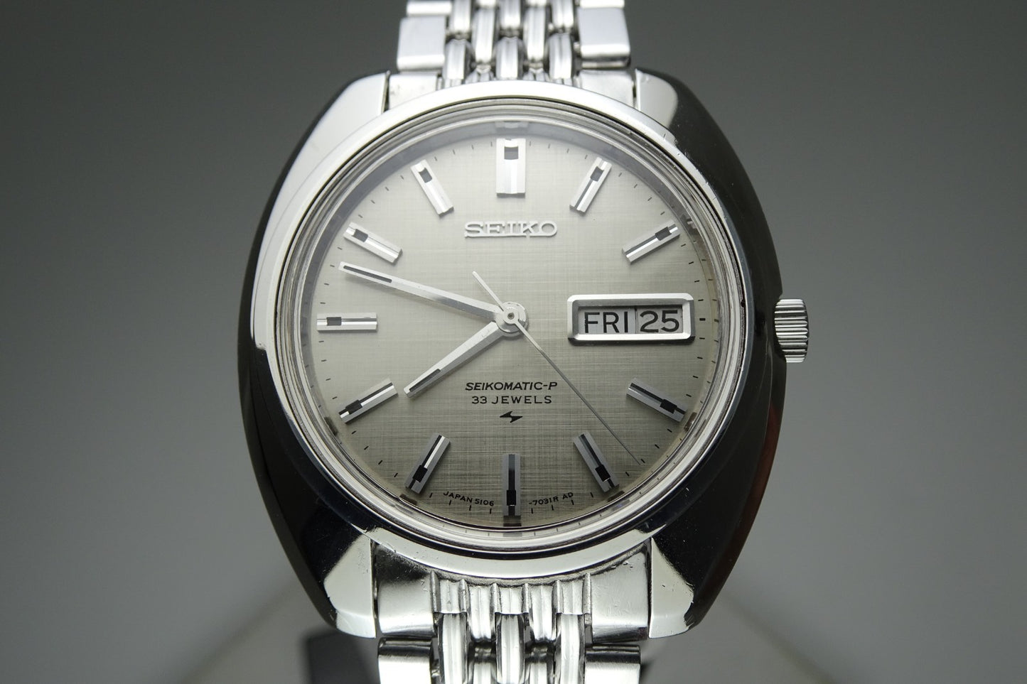 Vintage 1969 JAPAN SEIKO 51 SEIKOMATIC-P WEEKDATER 5106-7030 33Jewels Automatic.