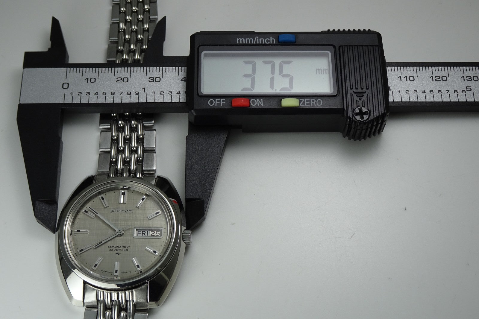 Vintage 1969 JAPAN SEIKO 51 SEIKOMATIC-P WEEKDATER 5106-7030 33Jewels Automatic.