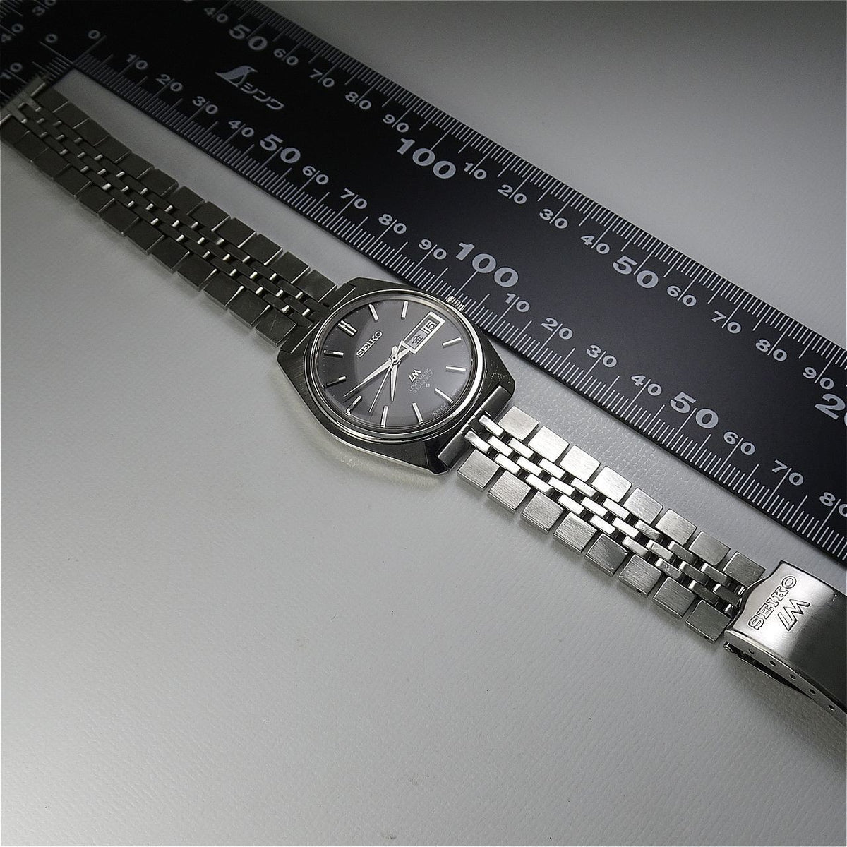 Vintage 1971 JAPAN SEIKO LORD MATIC WEEKDATER 5606-7000 23Jewels Automatic.