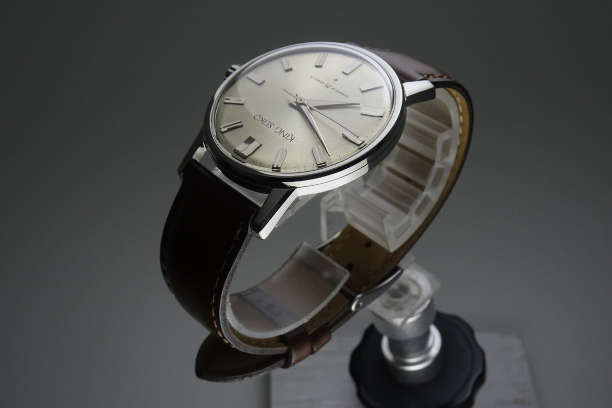 Serviced Vintage 1961's JAPAN KING SEIKO FIRST MODEL J14102E 25J Hand-winding.