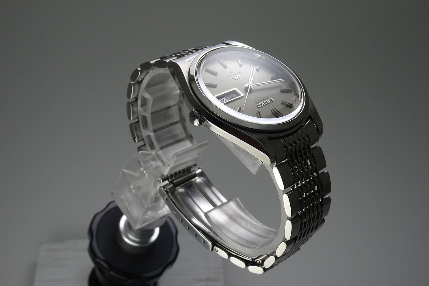 Serviced Vintage 1972 JAPAN SEIKO LORD MATIC WEEKDATER 5606-7070 23J Automatic.