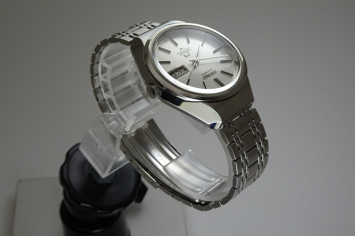 Serviced  Vintage 1972 JAPAN SEIKO LORD MATIC SP  5206-6120 23J Automatic.