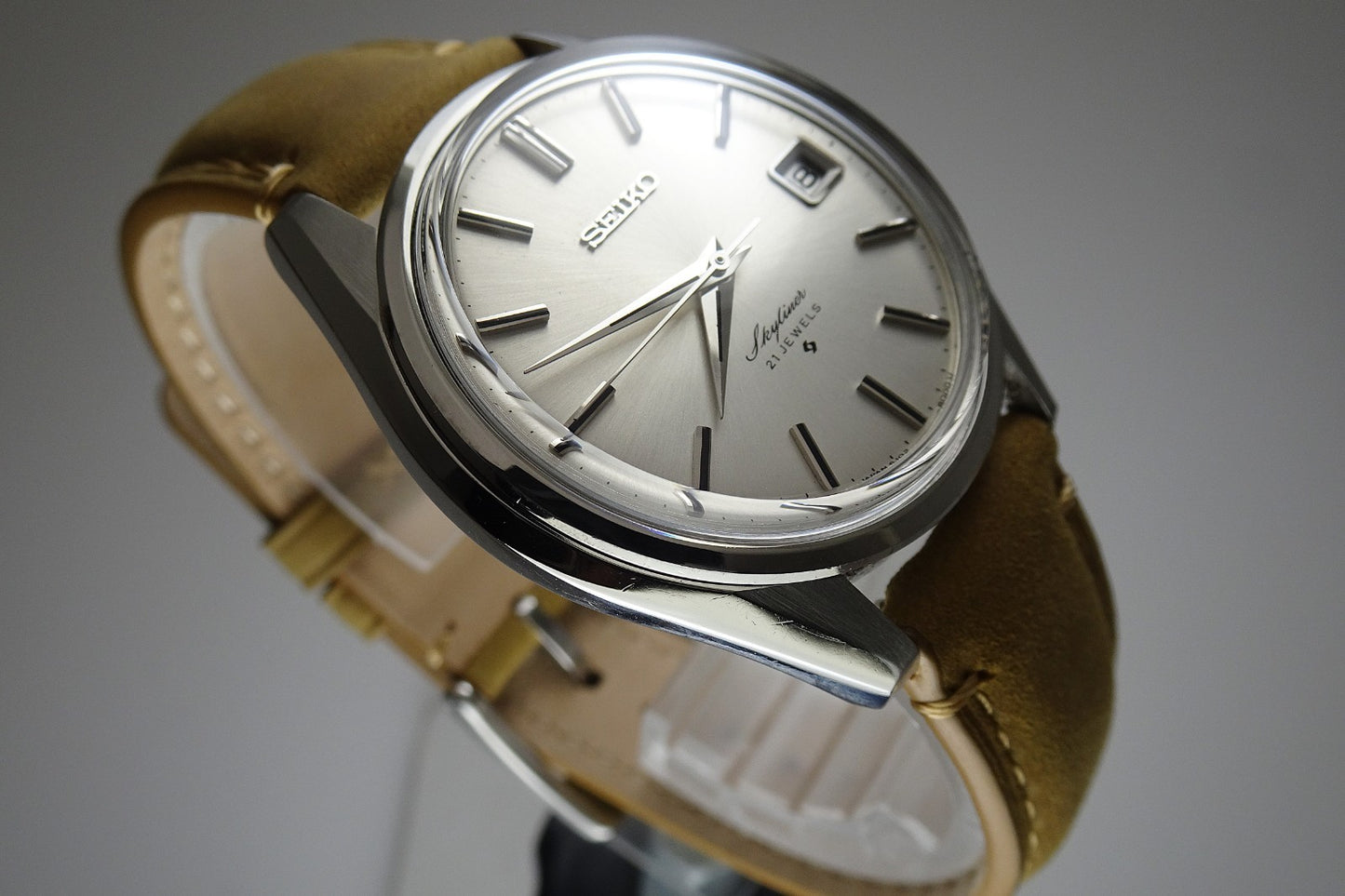 Vintage 1971 JAPAN SEIKO SKYLINER CALENDAR 6102-8000 21Jewels Hand-winding.