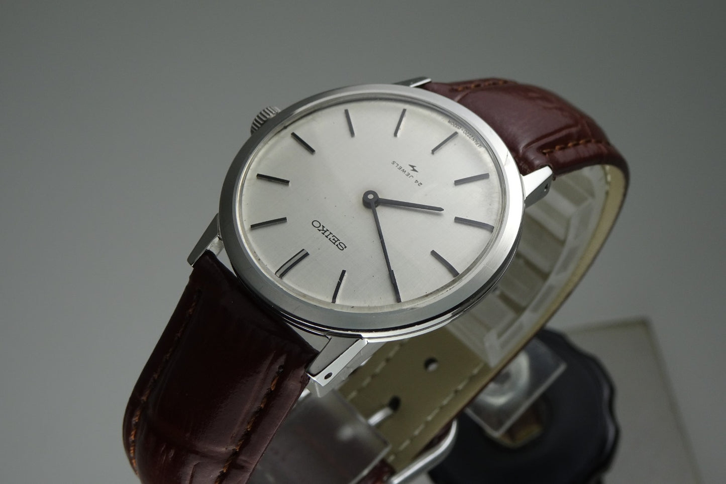 Serviced  Vintage 1973 JAPAN SEIKO CHARIOT HI-BEAT 2220-0180 24J Hand-winding.