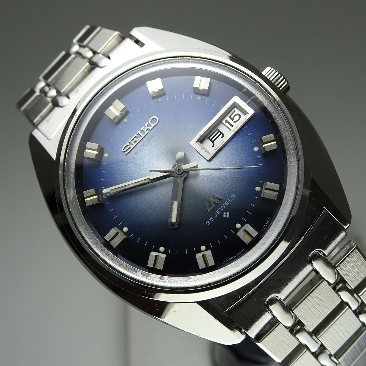 Serviced  Vintage 1973 JAPAN SEIKO LORD MATIC WEEKDATER 5606-7231 25J Automatic.