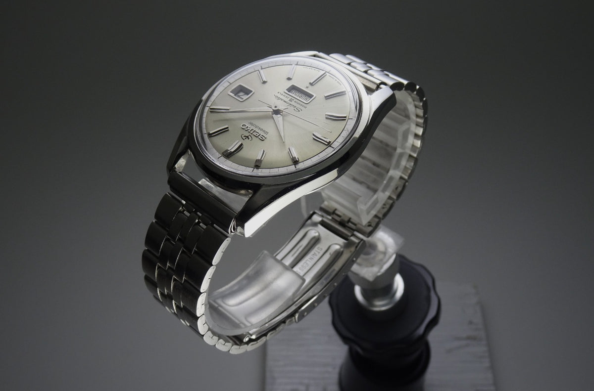Vintage 1964 JAPAN SEIKO SEIKOMATIC WEEKDATER 6218-8970 35Jewels Automatic.