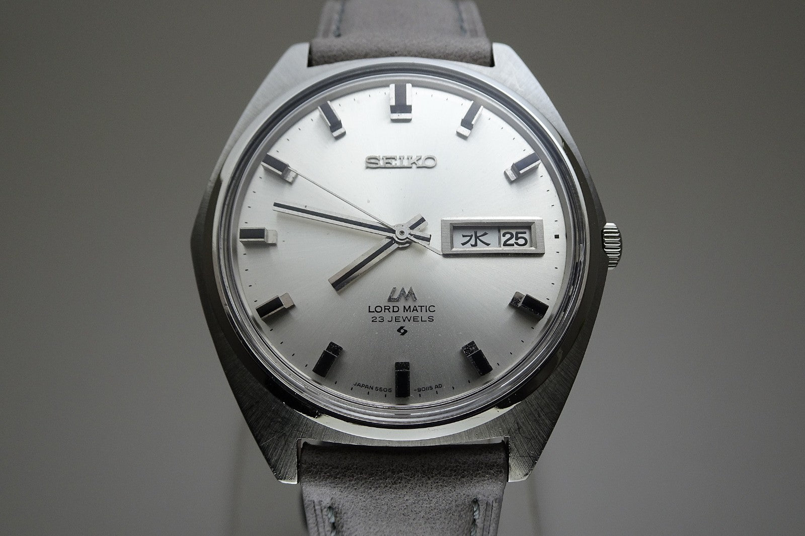 Vintage 1969 JAPAN SEIKO LORD MATIC WEEKDATER 5606-9000 23Jewels Automatic.