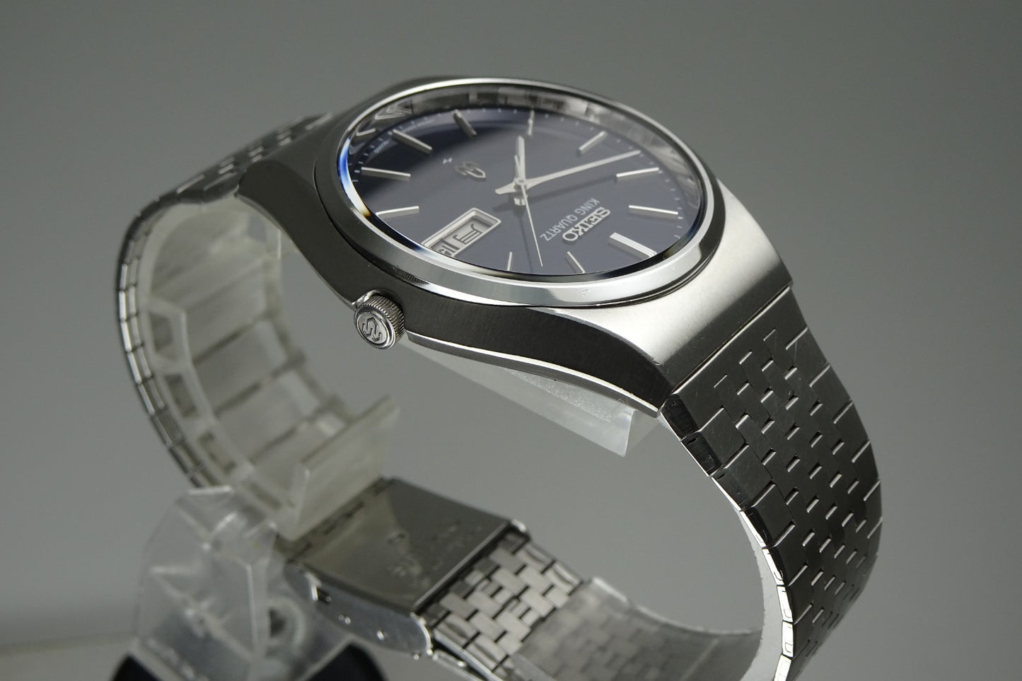 Vintage 1977 JAPAN SEIKO KING QUARTZ 5856-8000 8Jewels Quartz.