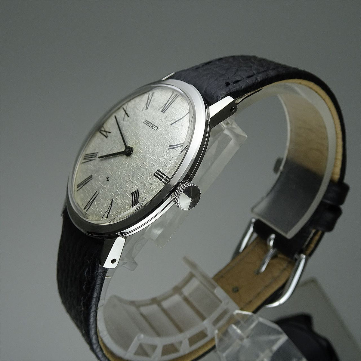 Vintage 1976 JAPAN SEIKO CHARIOT HI-BEAT 2220-0180 24Jewels Hand-winding.