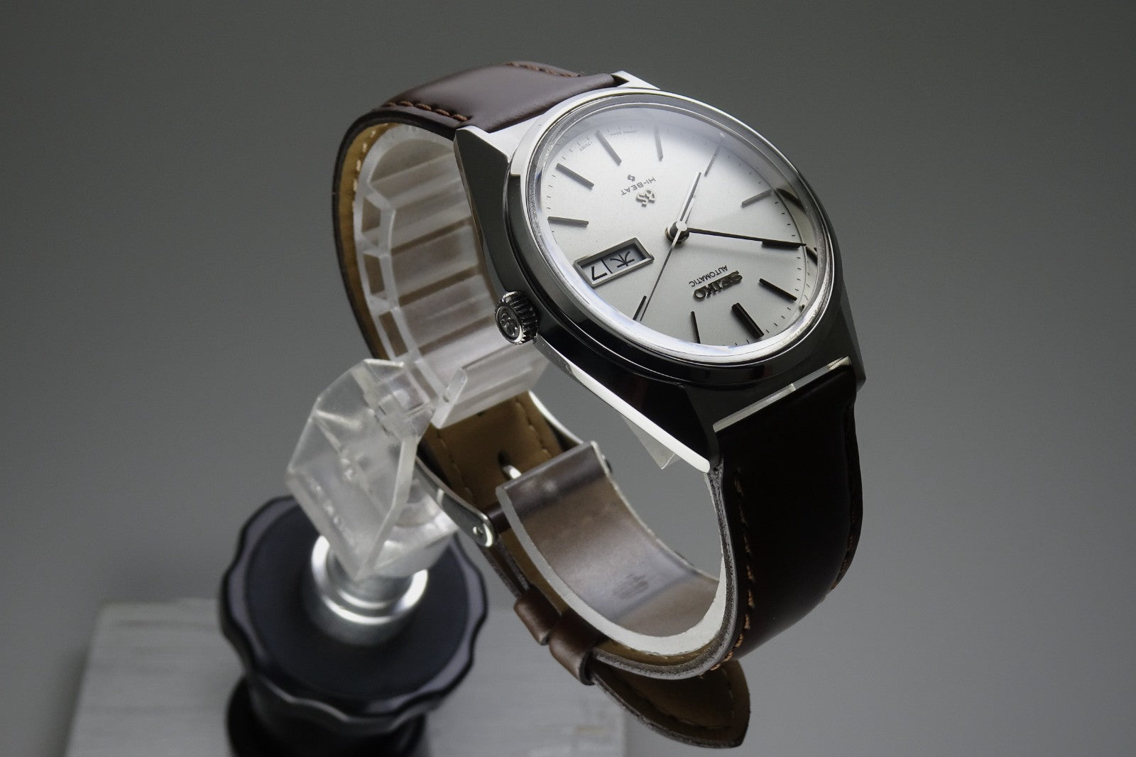 Vintage 1973 JAPAN GRAND SEIKO WEEKDATER 5646-7011 25Jewels Automatic.