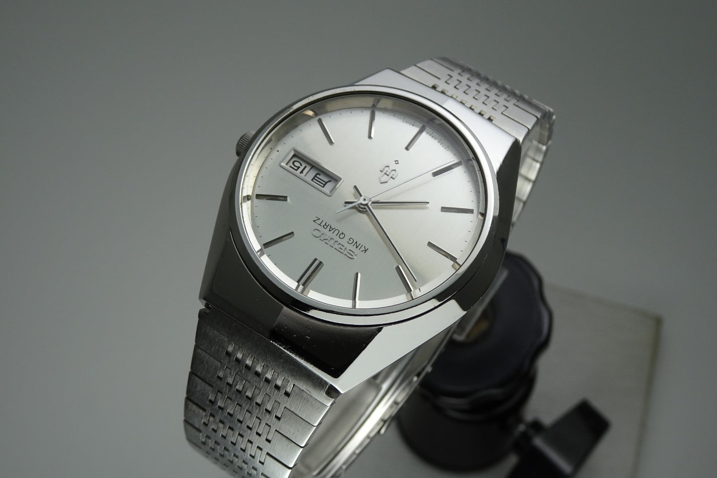 Vintage 1976 JAPAN SEIKO KING QUARTZ 4823-8010 7Jewels Quartz.