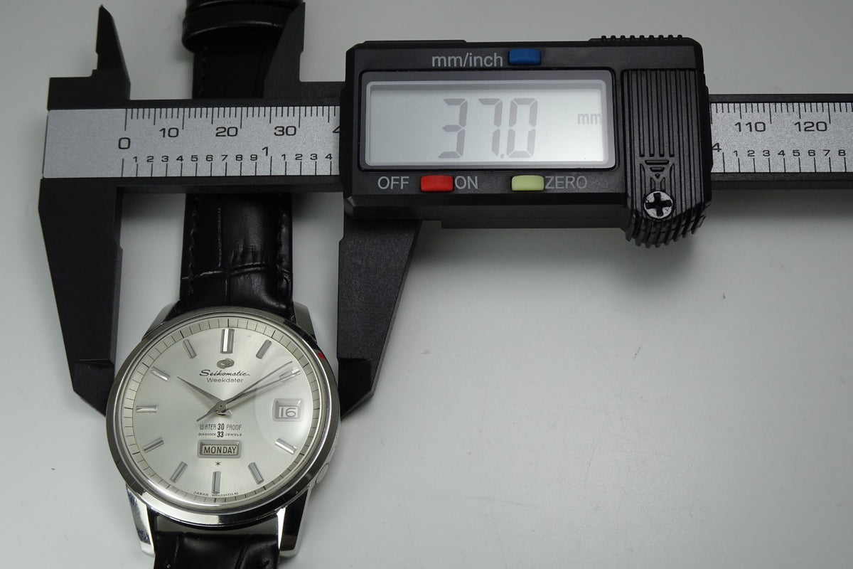Vintage 1963 JAPAN SEIKO MATIC WEEKDATER J13080 33Jewels Automatic.