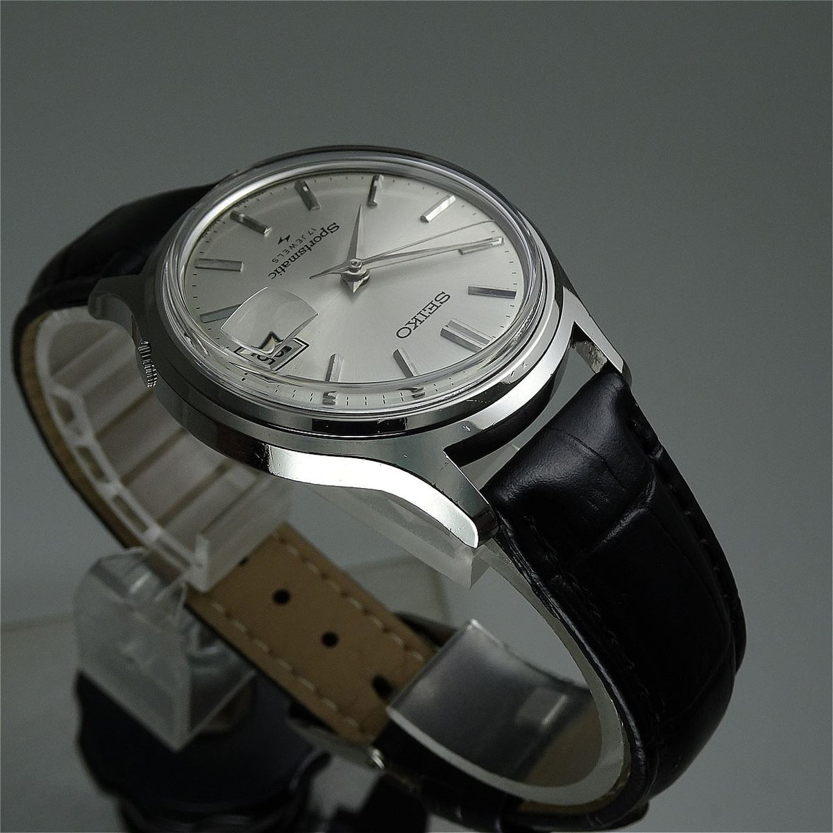 Vintage 1968 JAPAN SEIKO SPORTSMATIC CALENDAR 7625-8293 17Jewels Automatic.