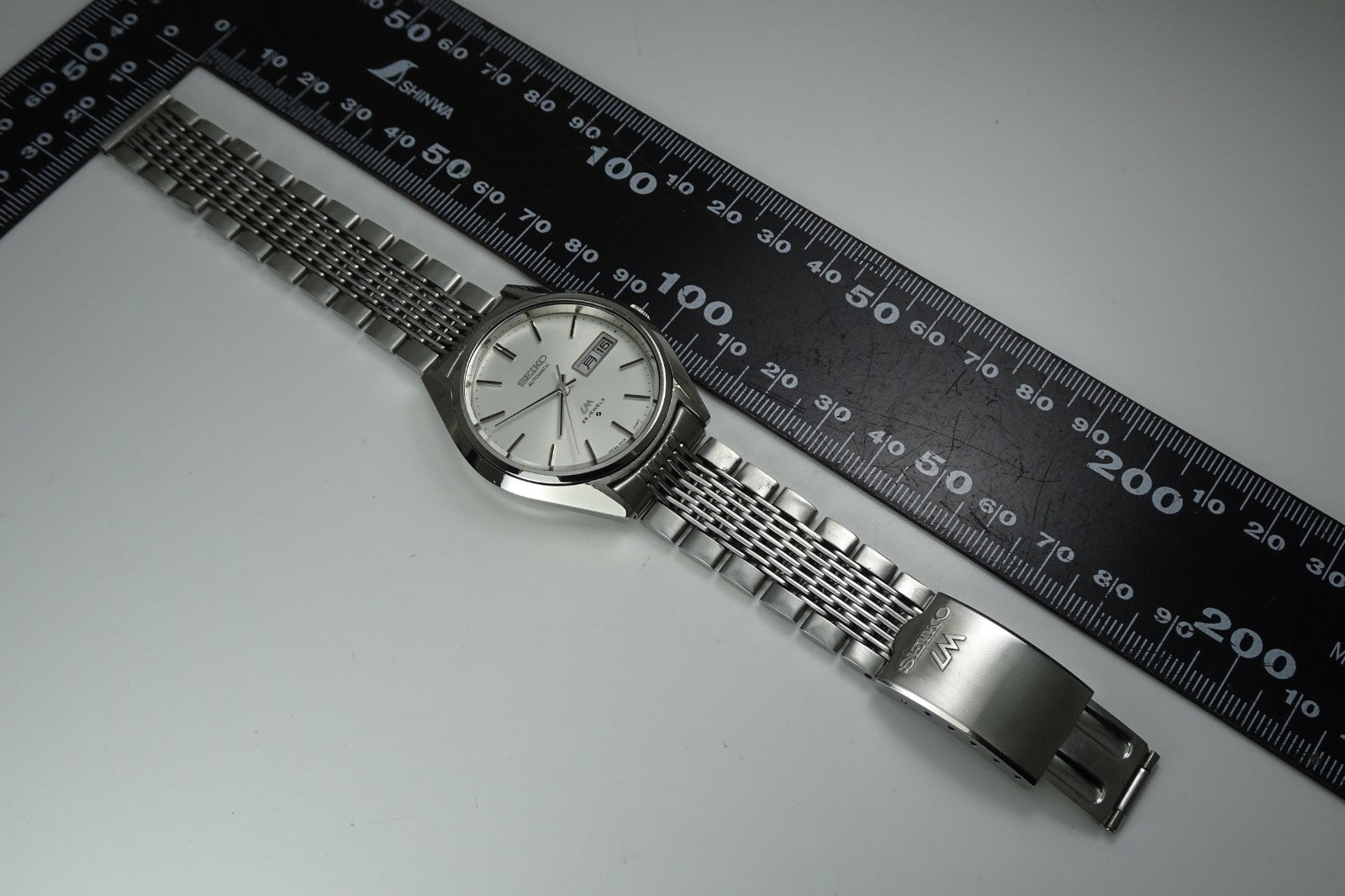 Vintage 1974 JAPAN SEIKO LORD MATIC WEEKDATER 5606-8031 25Jewels Automatic.
