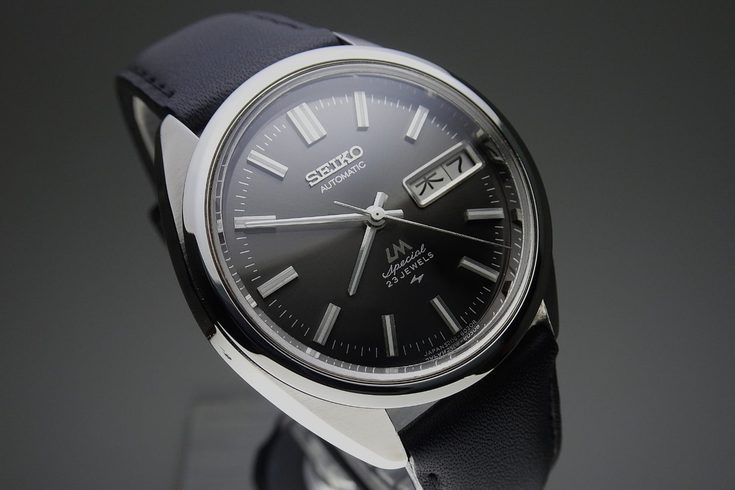 Vintage 1971 JAPAN SEIKO LORD MATIC SPECIAL WEEKDATER 5206-6020 23J Automatic.