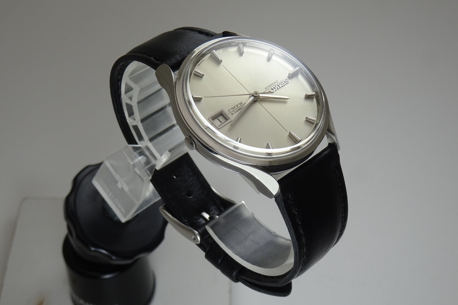 Vintage 1965 JAPAN SEIKO SEIKOMATIC-R SLIMDATE 8305-1010 30Jewels Automatic.