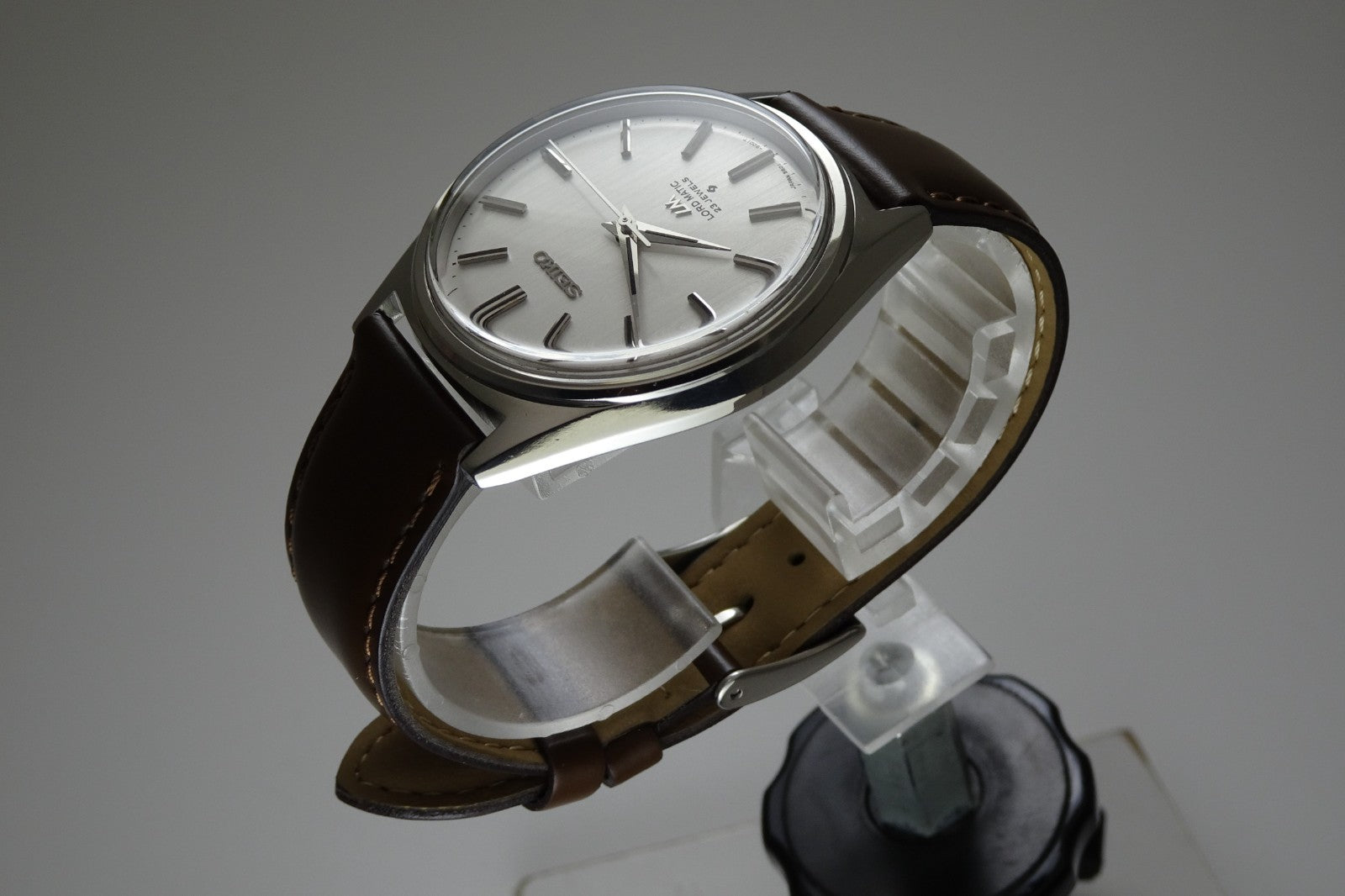 Vintage 1975 JAPAN SEIKO LORD MATIC 5601-9000 23Jewels Automatic.