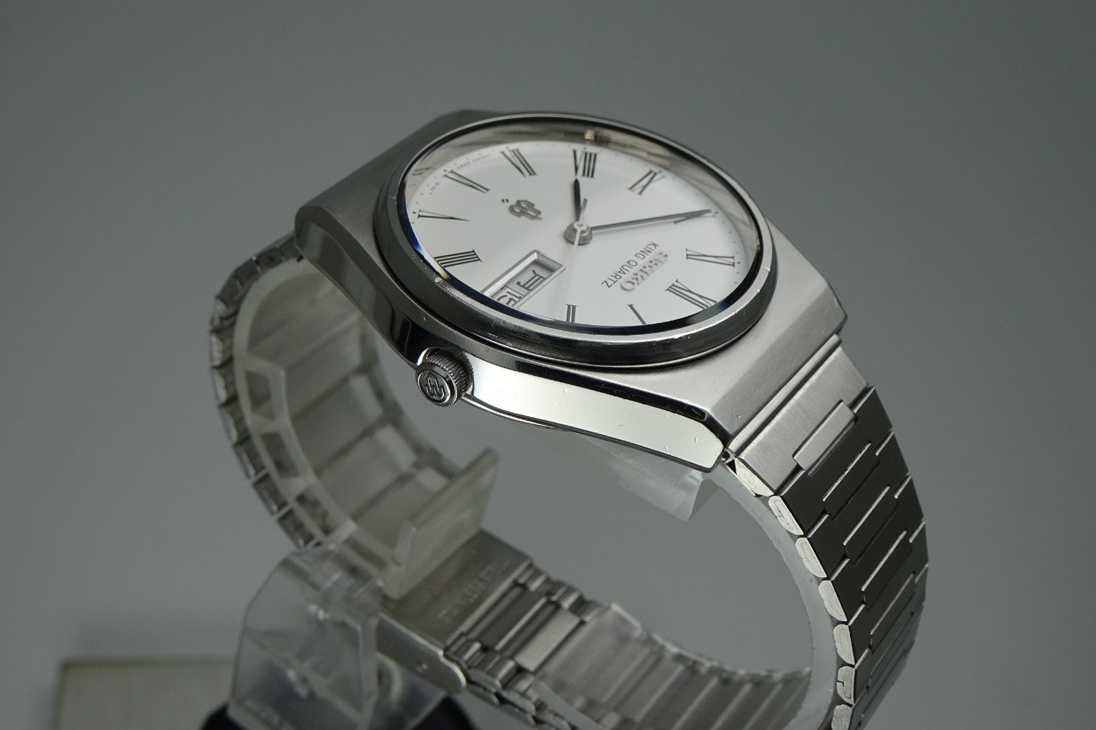 Vintage 1977 JAPAN SEIKO KING QUARTZ 4823-8130 7Jewels Quartz.