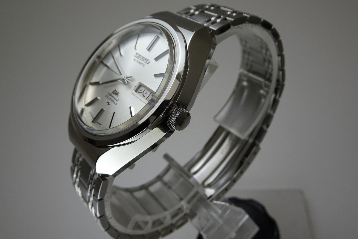 Serviced  Vintage 1972 JAPAN SEIKO LORD MATIC SP  5206-6120 23J Automatic.