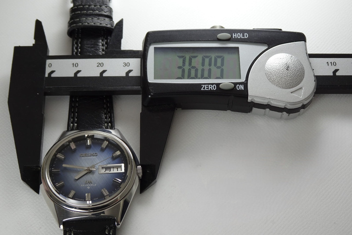 Vintage 1973 JAPAN SEIKO LORD MATIC WEEKDATER 5606-7260 23Jewels Automatic.