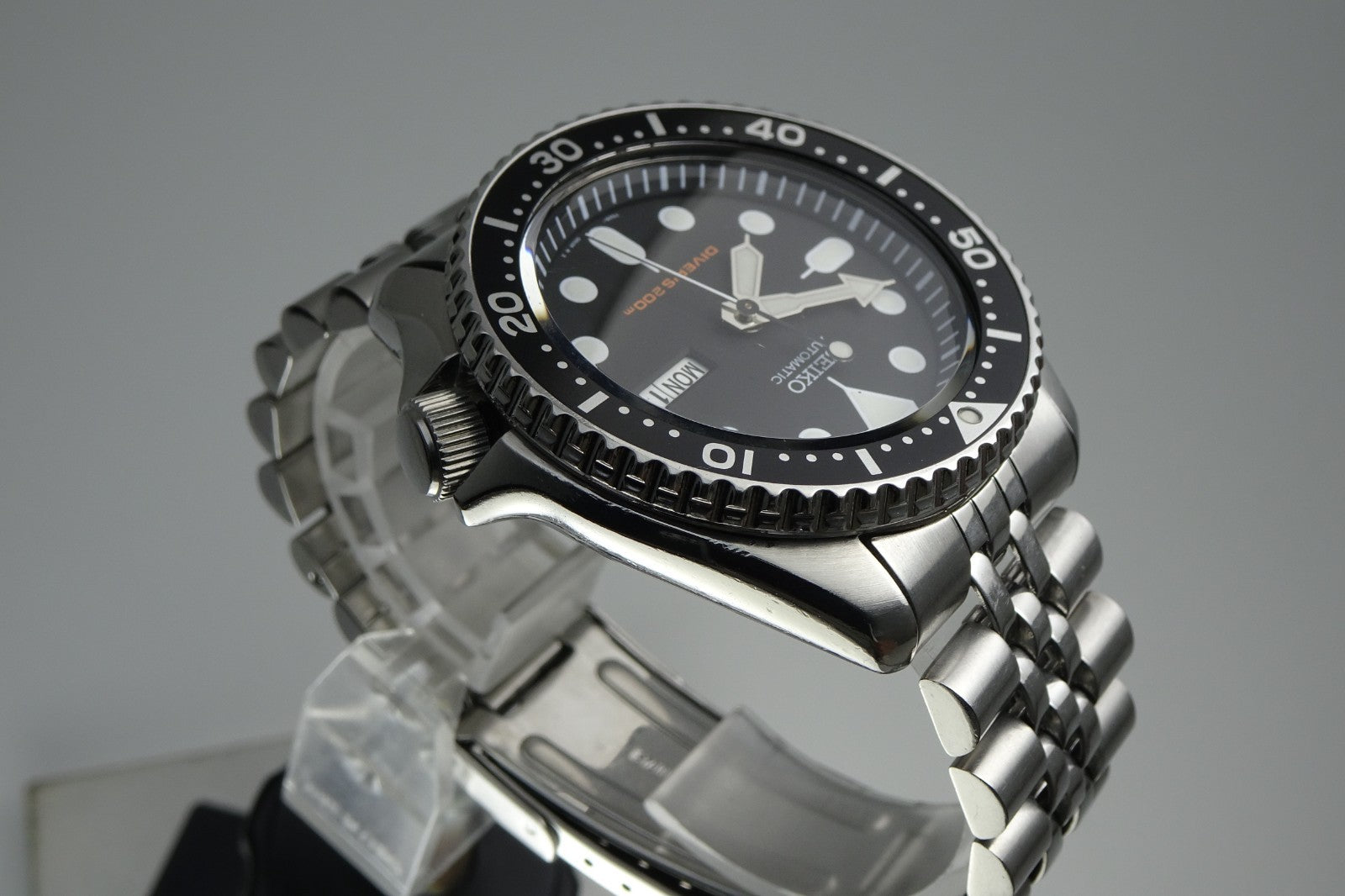 Vintage 2000 SEIKO DIVER'S 200M 7S26-0020 21J Automatic. (Overseas Model.)