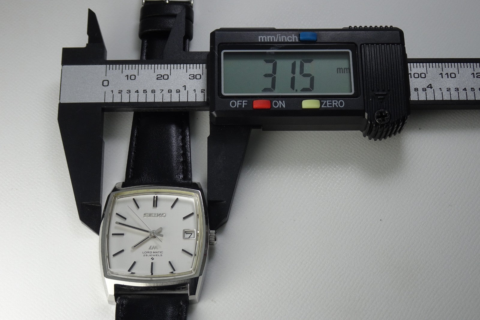 Vintage 1969 JAPAN SEIKO LORD MATIC CALENDAR 5605-5000 25Jewels Automatic.