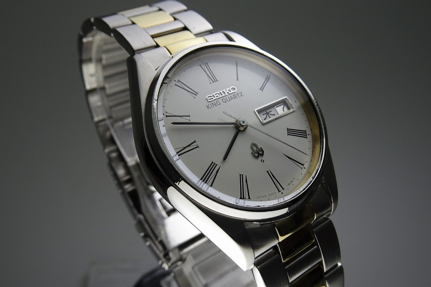 Vintage 1977 JAPAN SEIKO KING QUARTZ 4823-8110 7Jewels Quartz.