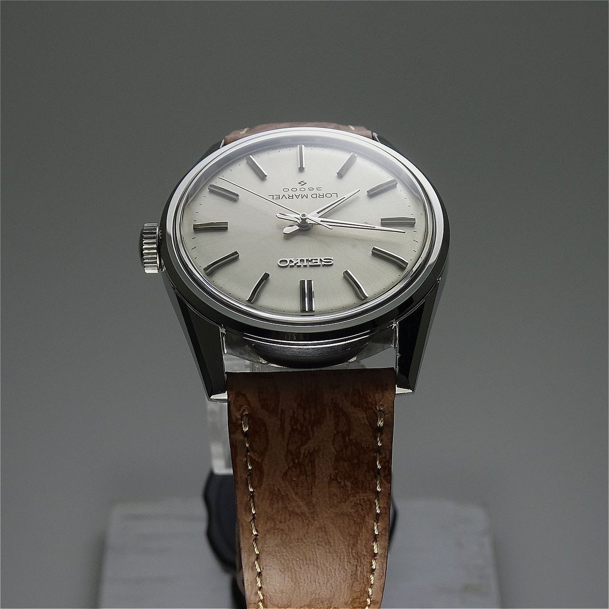 Serviced  Vintage 1968 JAPAN SEIKO LORD MARVEL 36000 5740-8000 23J Hand-winding.