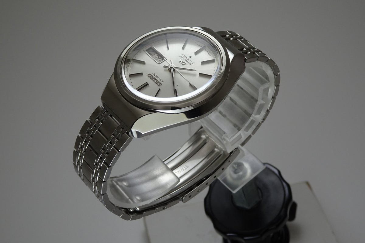 Serviced  Vintage 1972 JAPAN SEIKO LORD MATIC SP  5206-6120 23J Automatic.