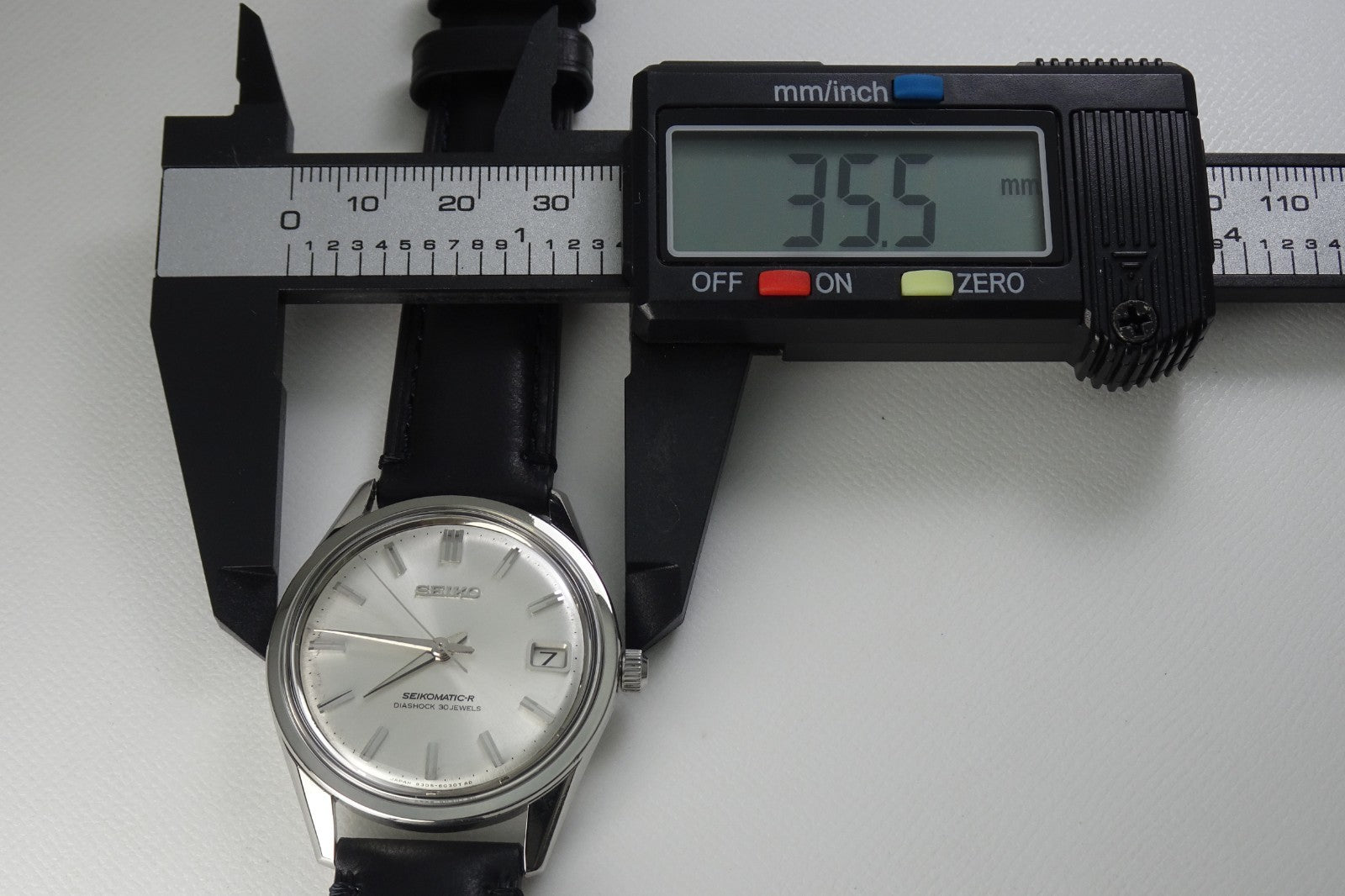 Vintage 1967 JAPAN SEIKO SEIKOMATIC-R 8305-8031 30Jewels Automatic.