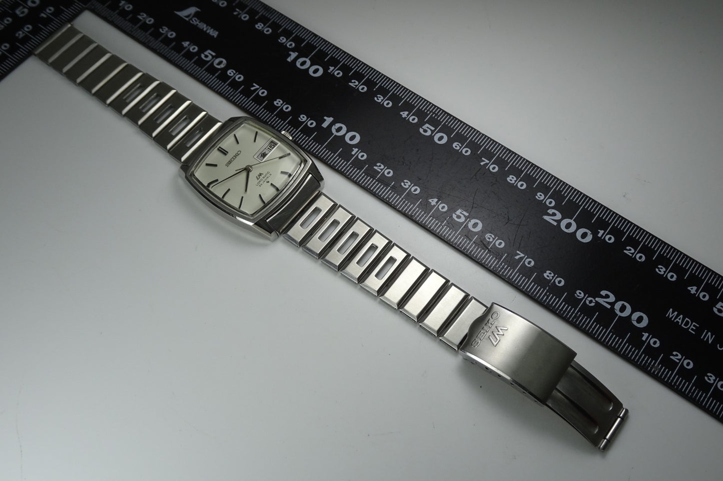 Vintage 1971 JAPAN SEIKO LORD MATIC WEEKDATER 5606-5000 23Jewels Automatic.