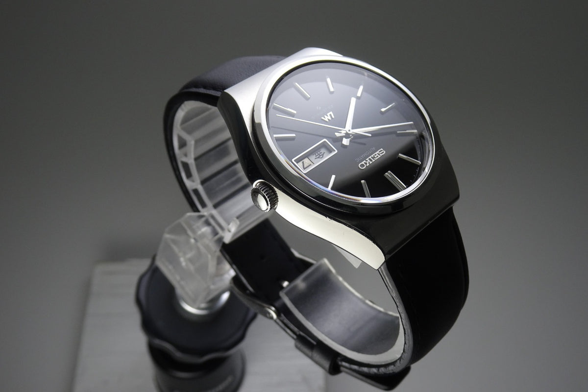 Vintage 1975 JAPAN SEIKO LORD MATIC WEEKDATER 5606-8090 23Jewels Automatic.