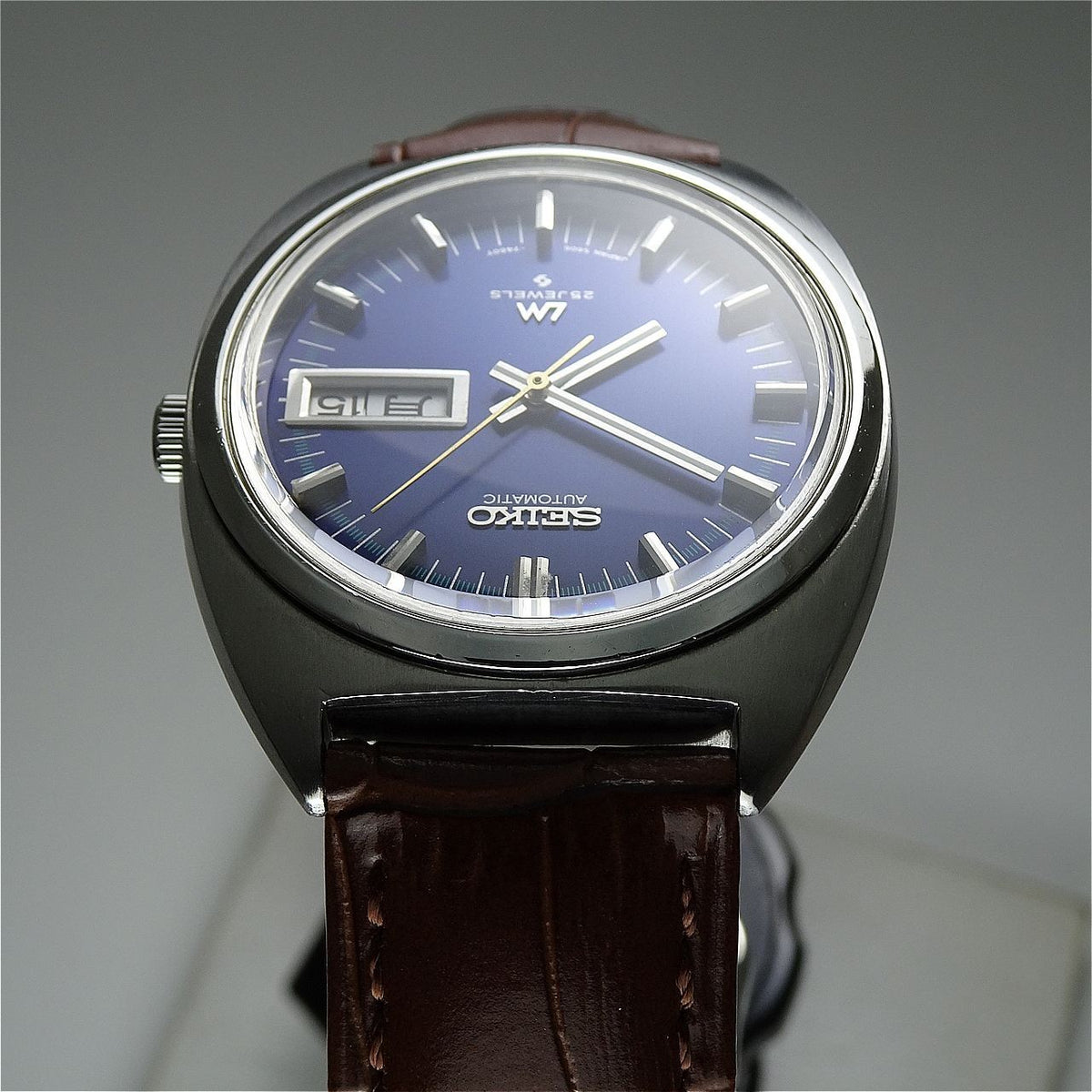 Serviced  Vintage 1971 JAPAN SEIKO LORD MATIC WEEKDATER 5606-7140 25J Automatic.