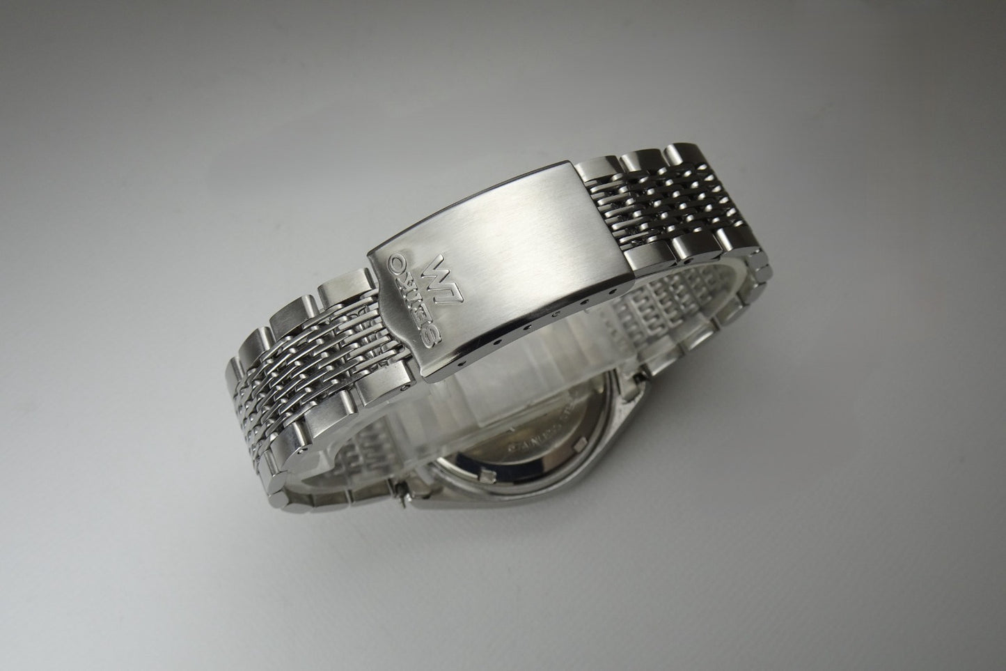 Serviced Vintage 1974 JAPAN SEIKO LORD MATIC WEEKDATER 5606-7072 23J Automatic.