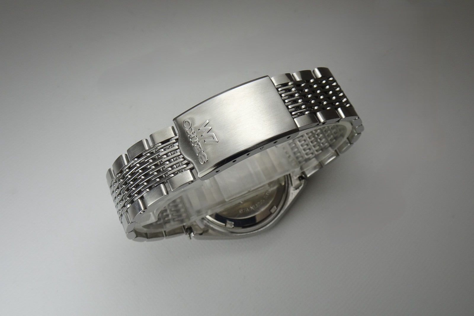 Serviced Vintage 1974 JAPAN SEIKO LORD MATIC WEEKDATER 5606-7072 23J Automatic.